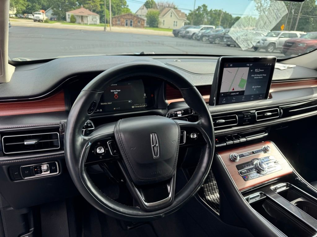 Used 2023 Lincoln Aviator Reserve image 5