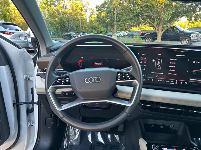 Used 2025 Audi Q6 e-tron Premium Plus AWD/4WD image 21