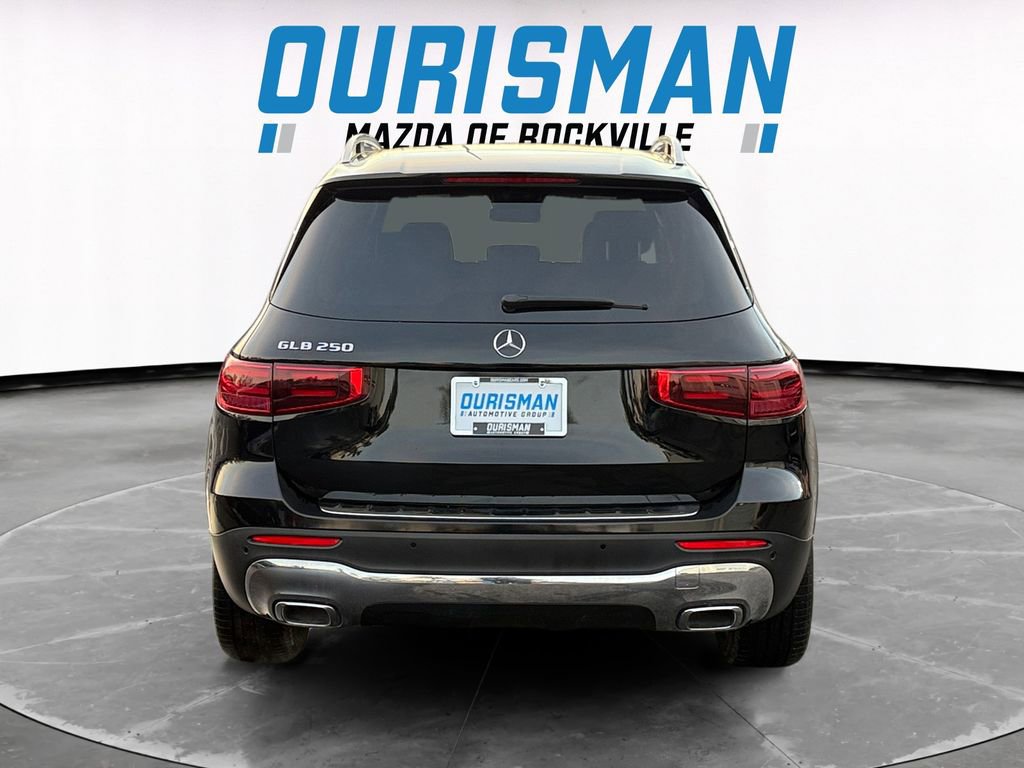 Used 2024 Mercedes-Benz GLB 250 image 5