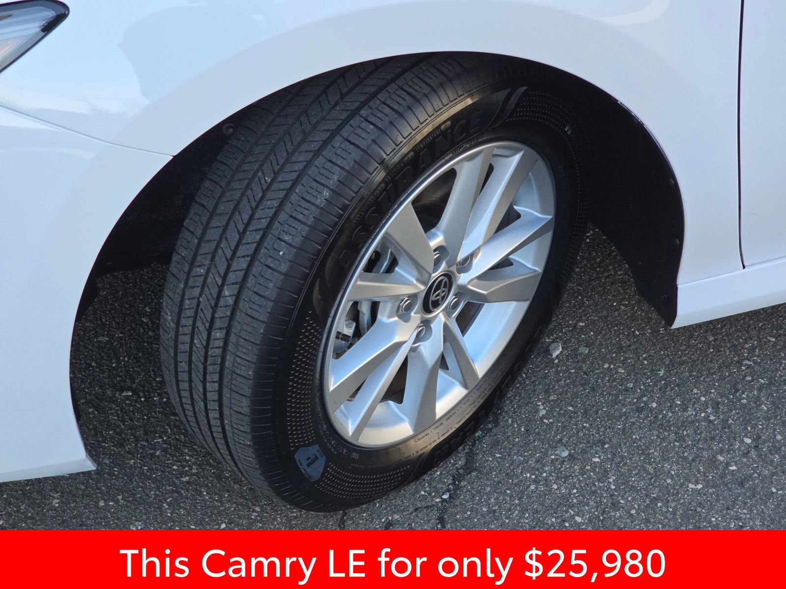 Used 2025 Toyota Camry LE image 39