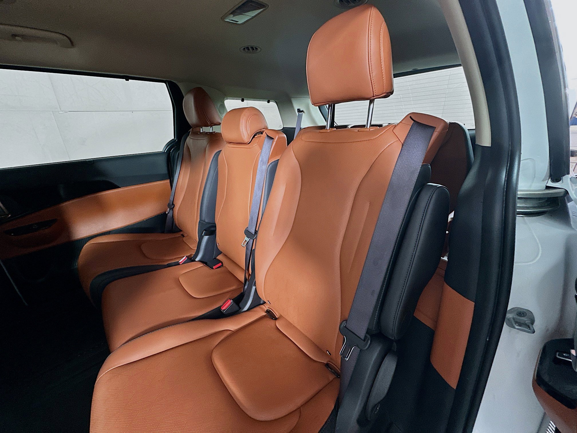 Used 2024 Kia Carnival SX FWD image 23