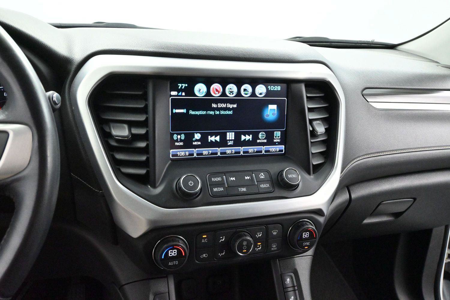 Used 2019 GMC Acadia SLT FWD image 18