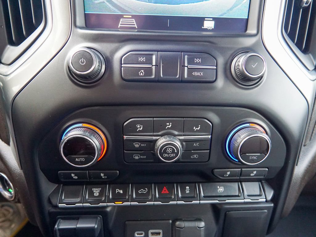 Used 2021 Chevrolet Silverado 2500 LT w/ All Star Edition AWD/4WD image 27