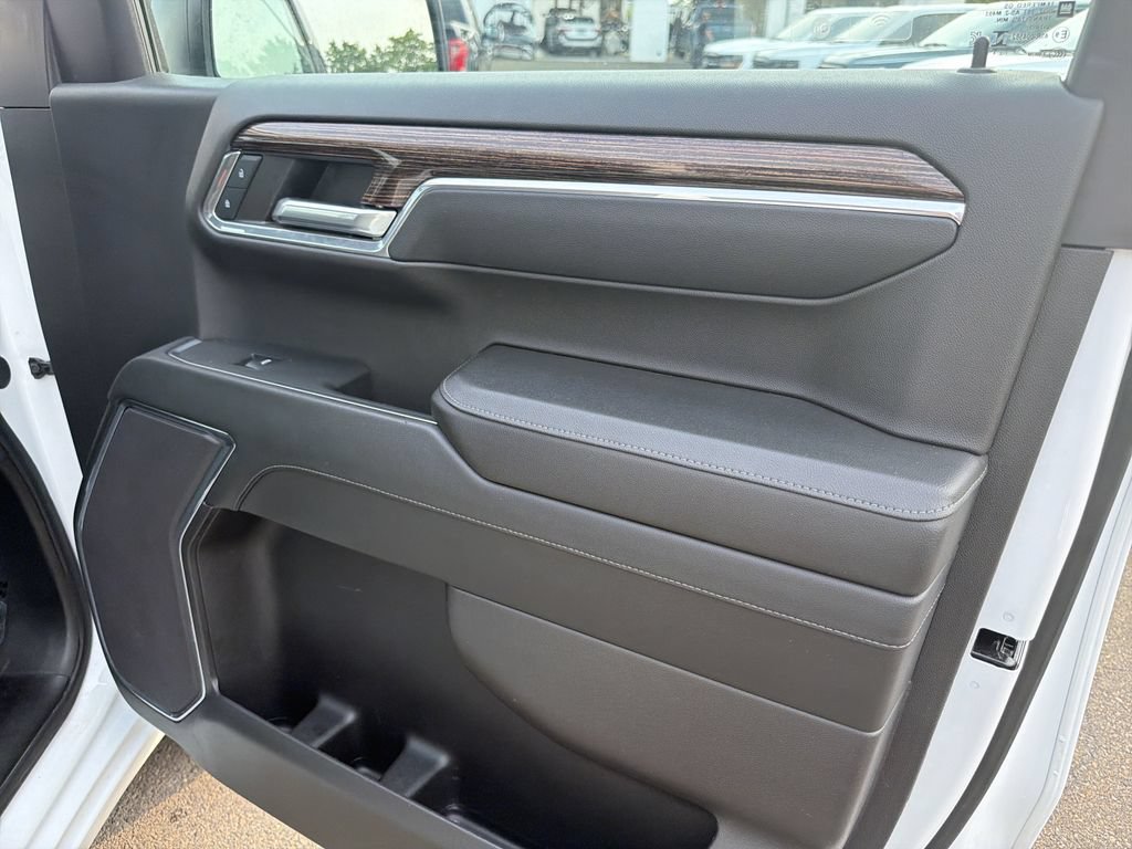 Used 2024 GMC Sierra 1500 Elevation AWD/4WD image 14