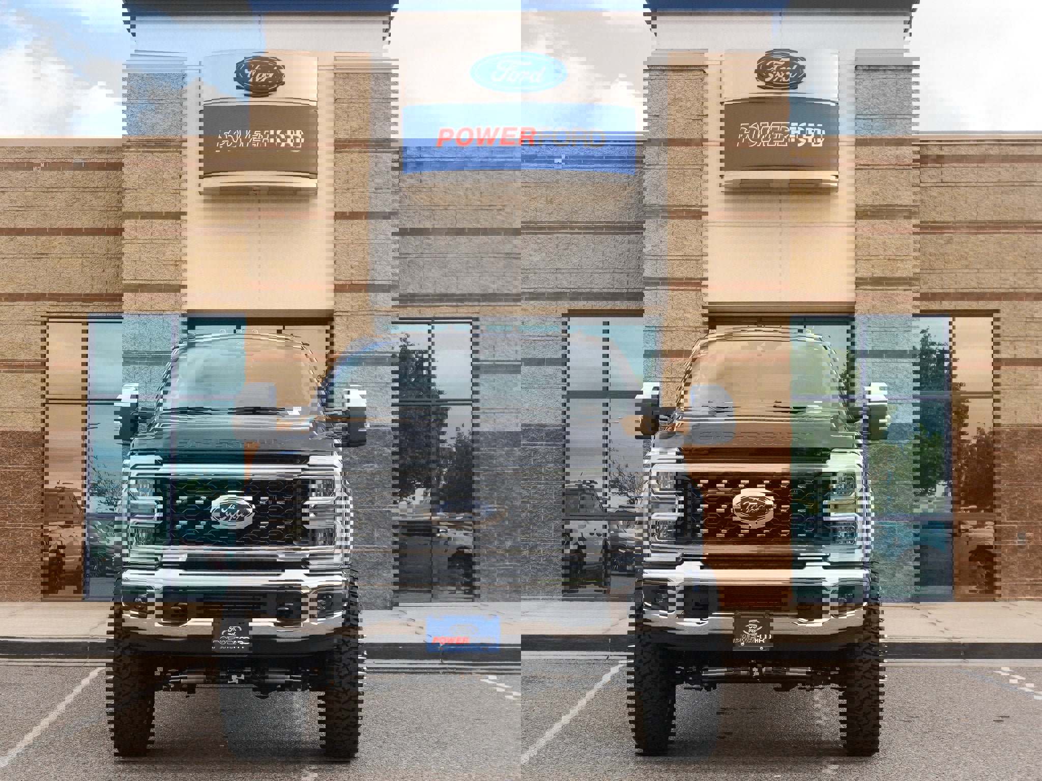 Used 2025 Ford F450 Lariat w/ Chrome Package image 3