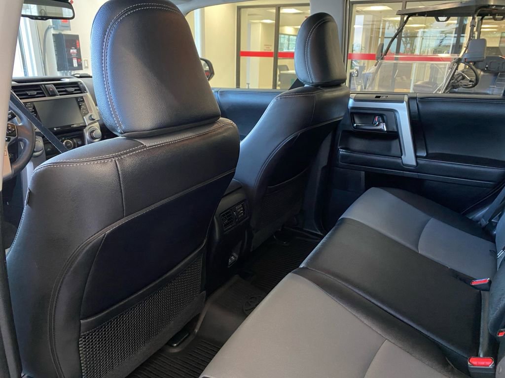 Used 2020 Toyota 4Runner SR5 Premium image 19