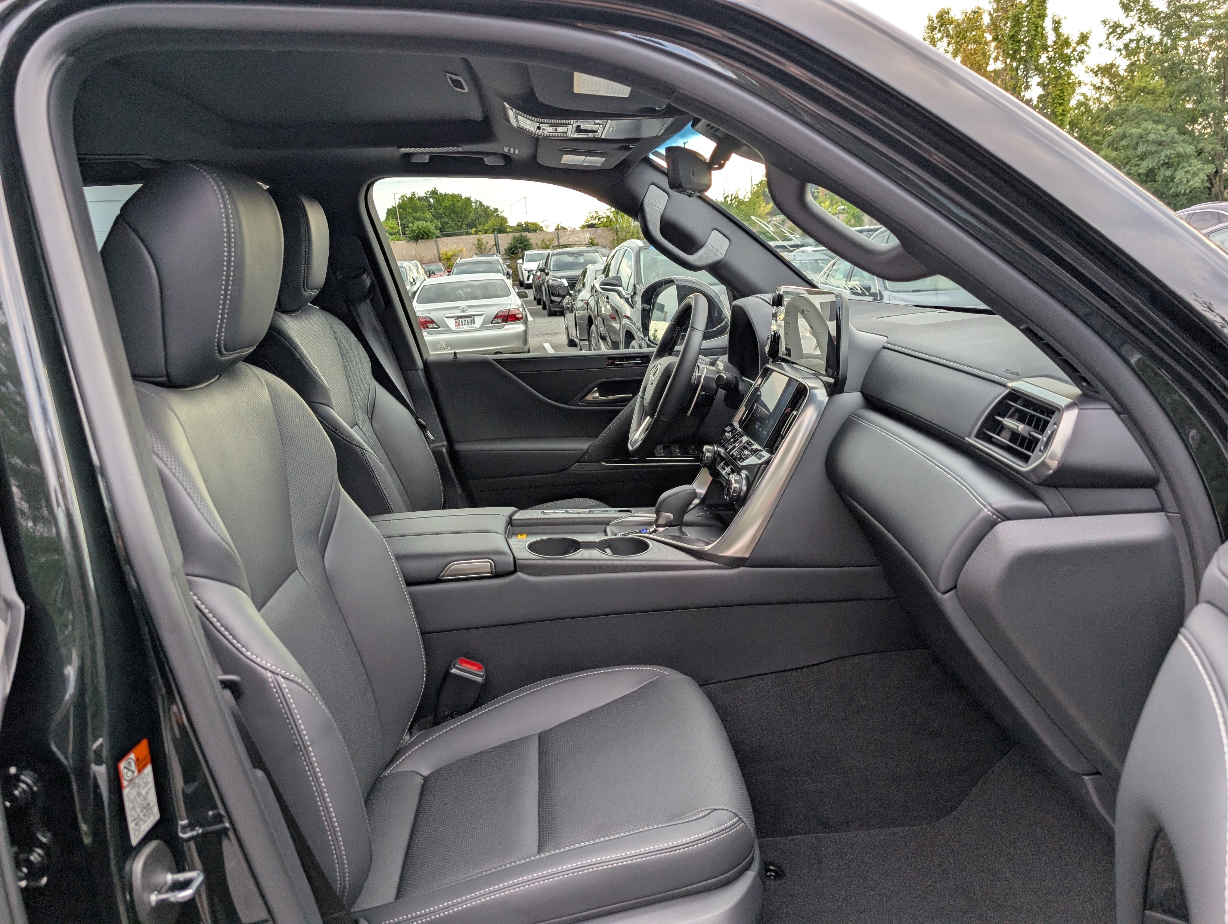 New 2026 Lexus LX 700h Luxury w/ Accessory Package (Z1) AWD/4WD image 7