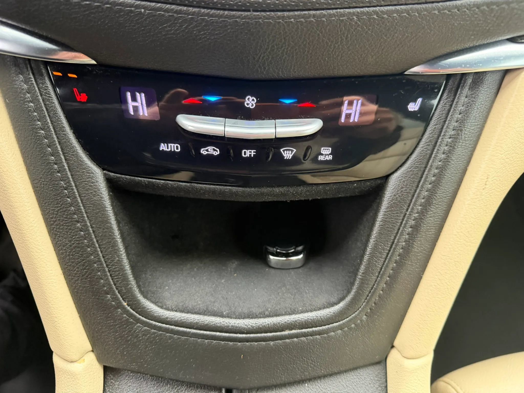 Used 2018 Cadillac XT5 AWD image 20