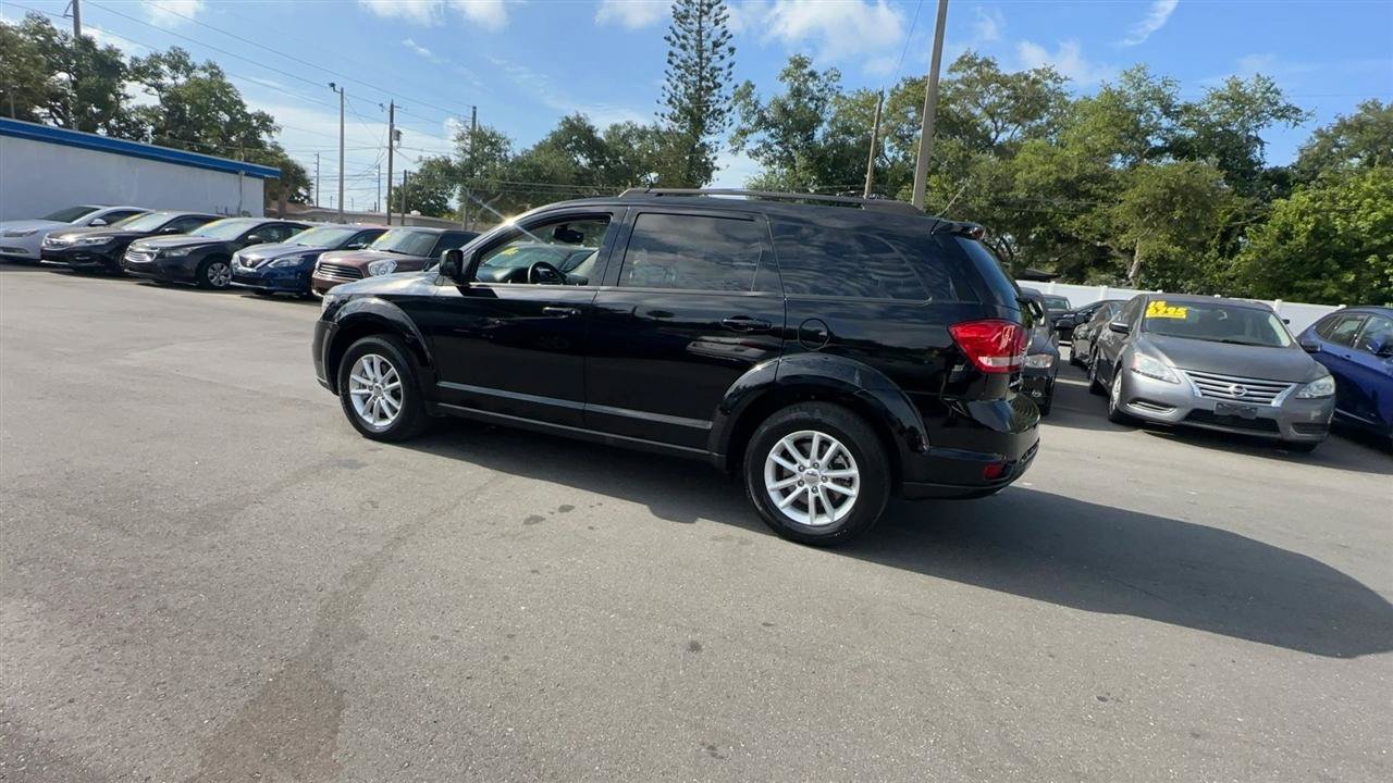 Used 2015 Dodge Journey SXT w/ Flexible Seating Group FWD image 14