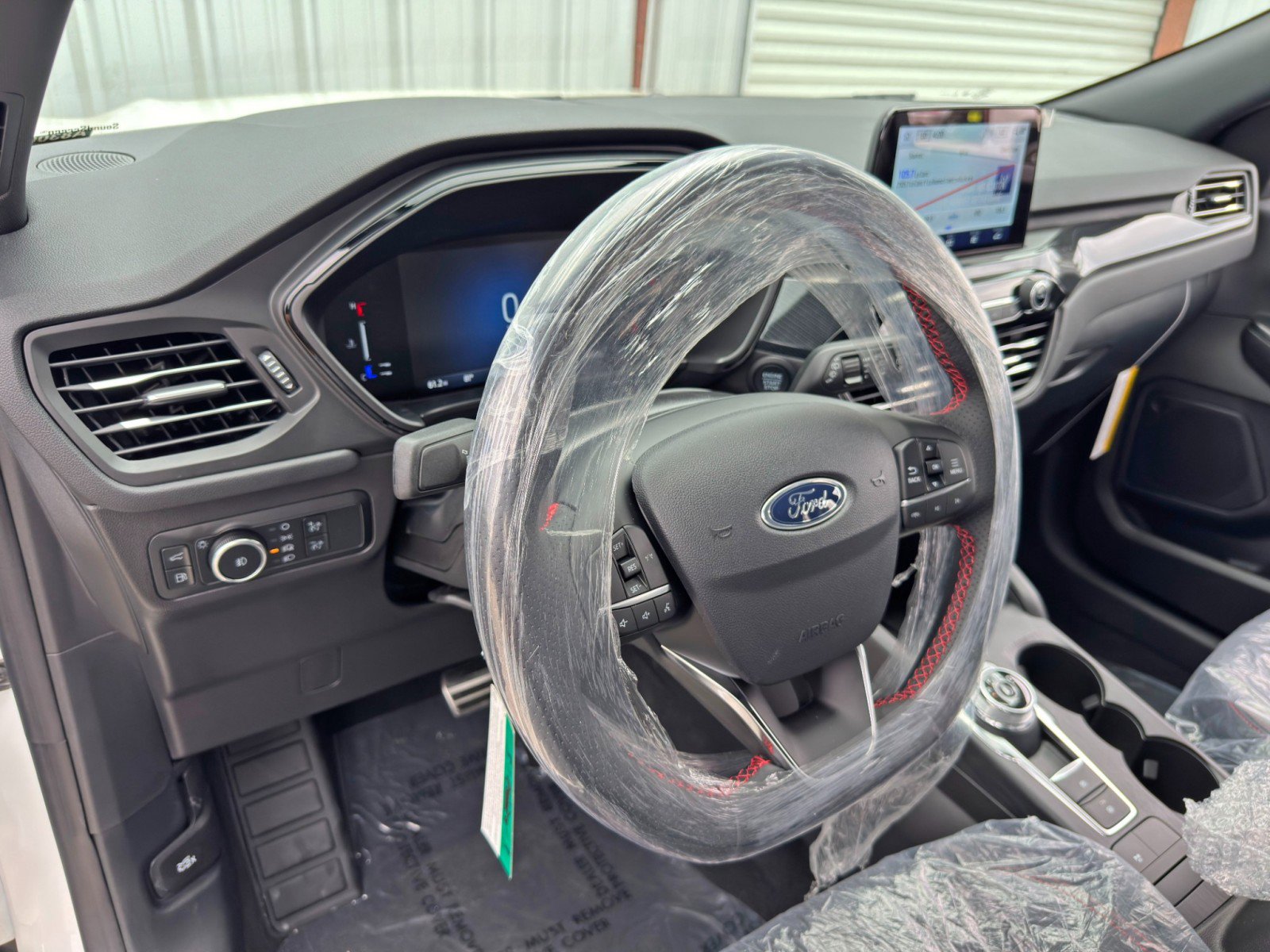 Used 2024 Ford Escape ST-Line Select image 11