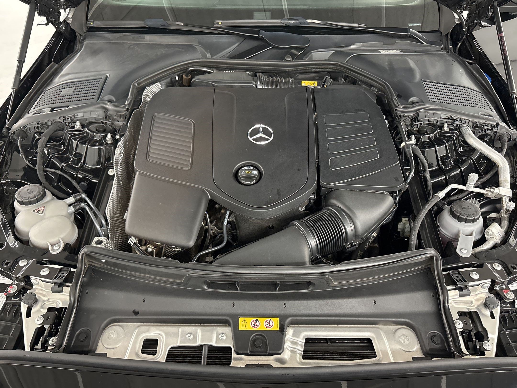Certified 2024 Mercedes-Benz C 300 4MATIC Sedan image 32