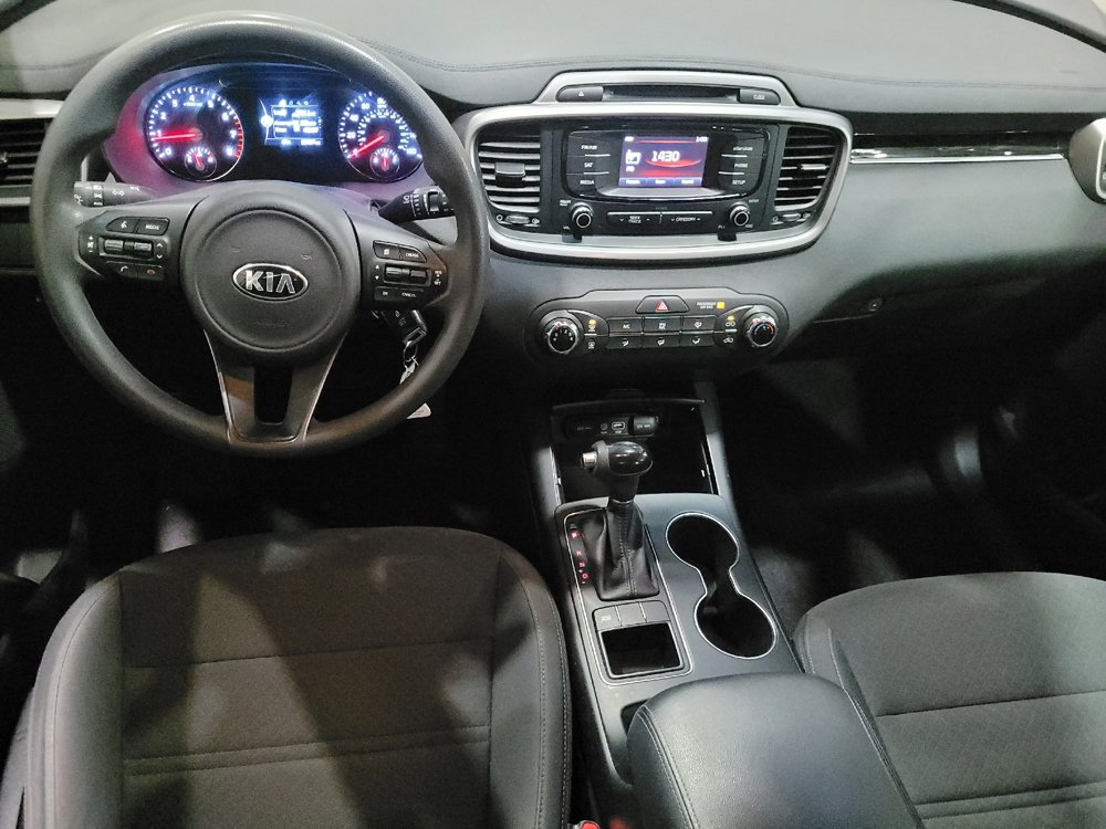 Used 2016 Kia Sorento LX image 22