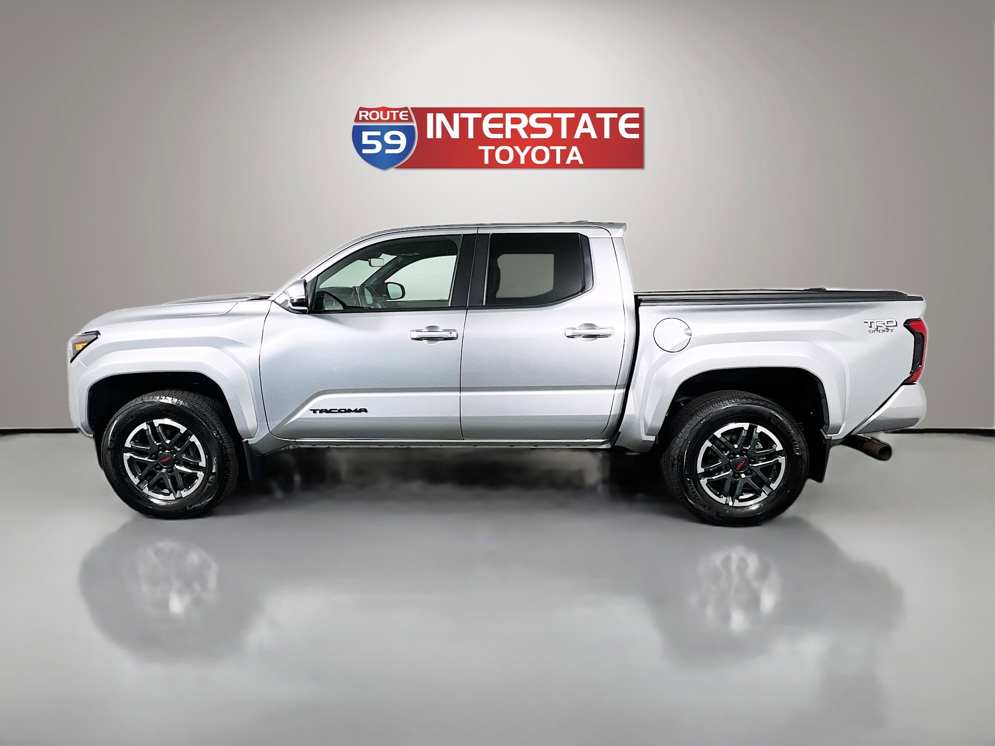 Certified 2024 Toyota Tacoma TRD Sport w/ TRD Sport Upgrade Package AWD/4WD image 4