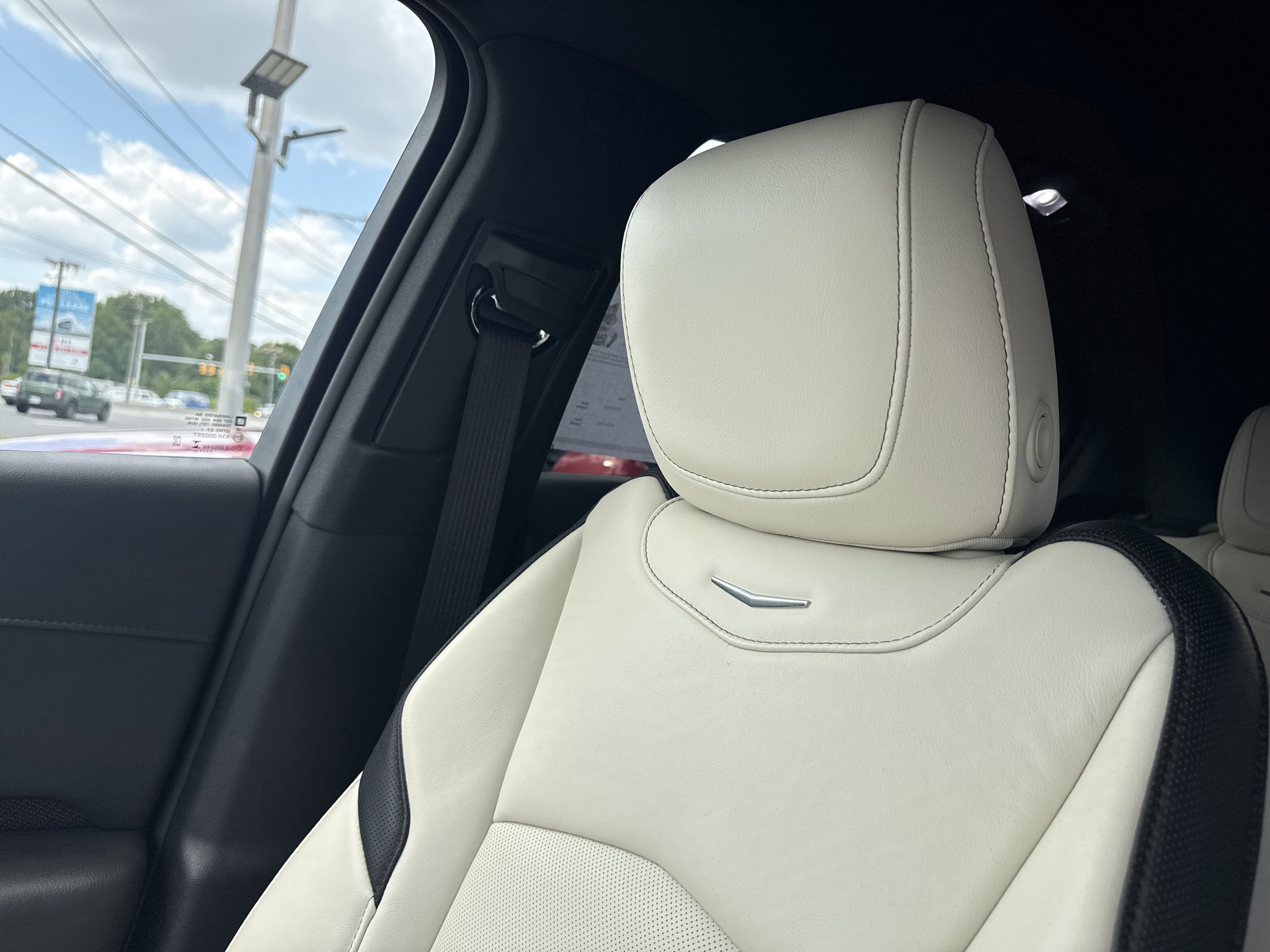 Used 2023 Cadillac XT4 Sport image 25