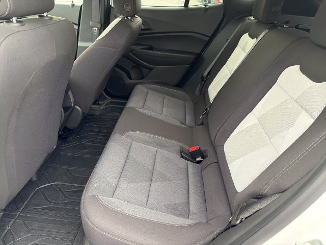 Certified 2024 Chevrolet Trax RS w/ Driver Confidence Package FWD image 21