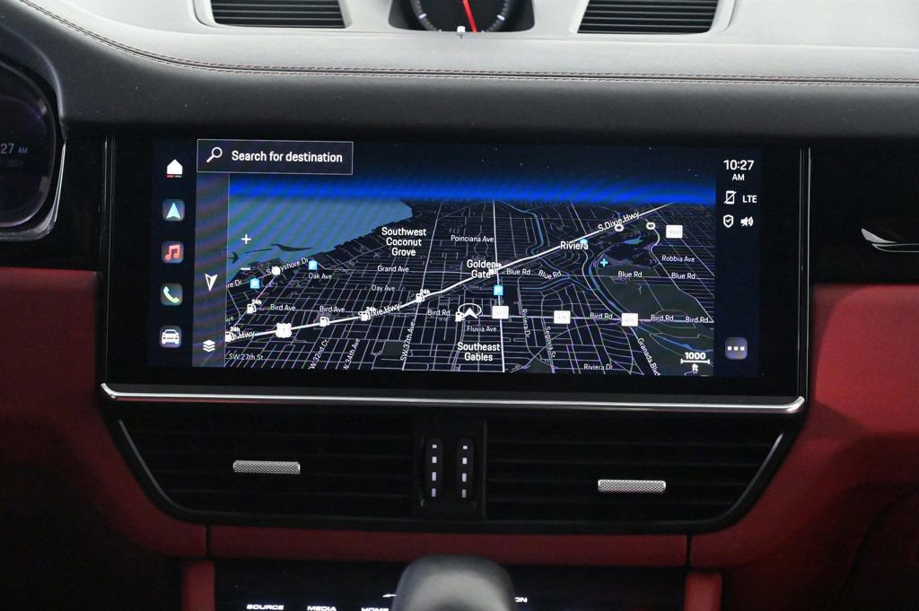 Certified 2022 Porsche Cayenne image 15