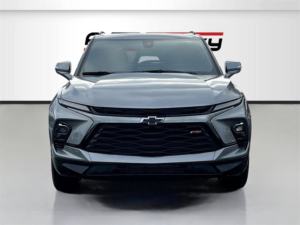 Used 2024 Chevrolet Blazer RS w/ Driver Confidence II Package image 2