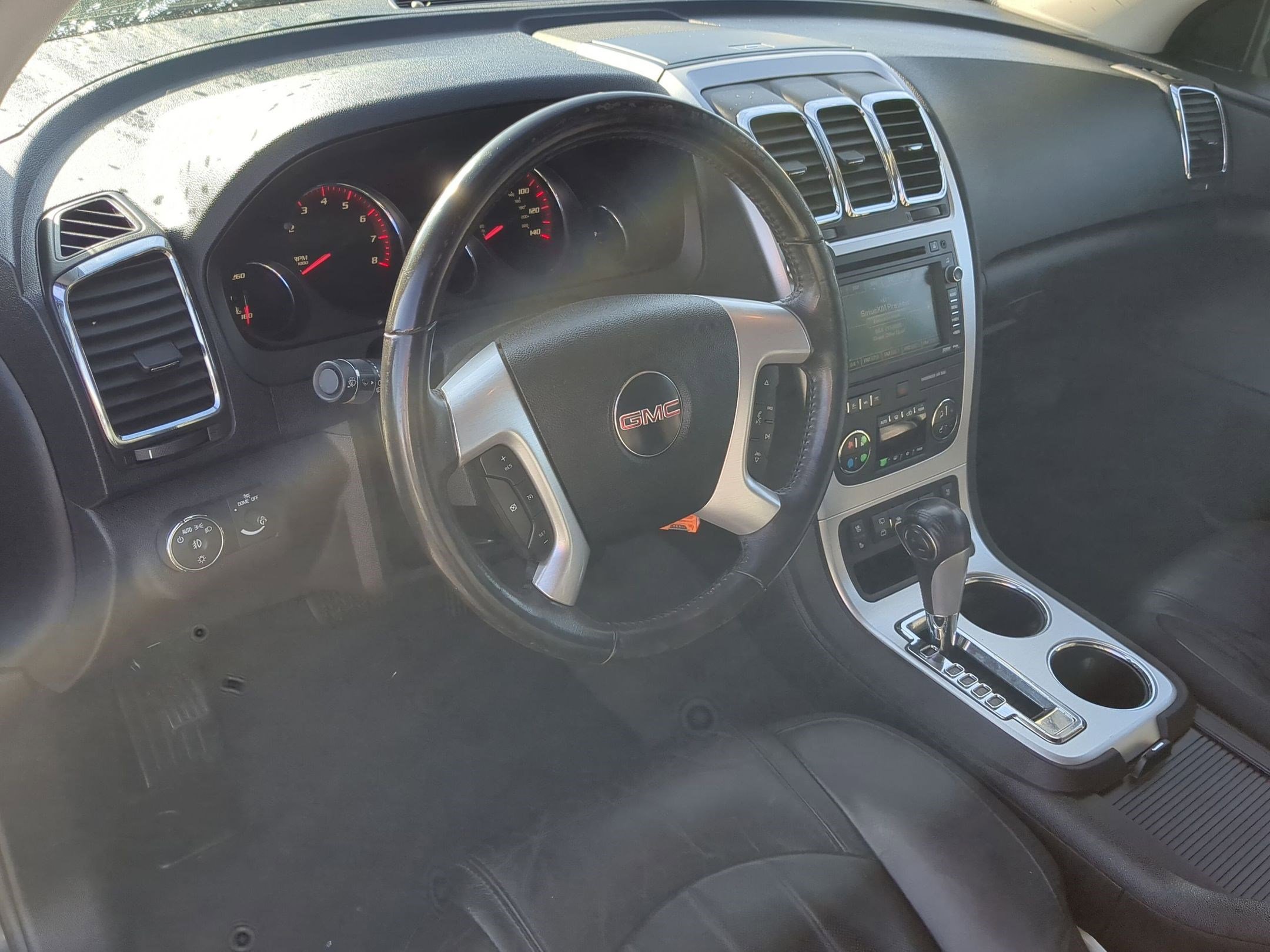 Used 2011 GMC Acadia SLT image 9