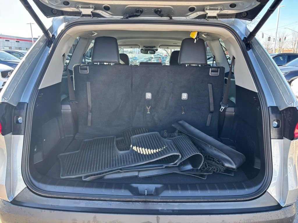 Used 2024 Toyota Grand Highlander Limited image 22