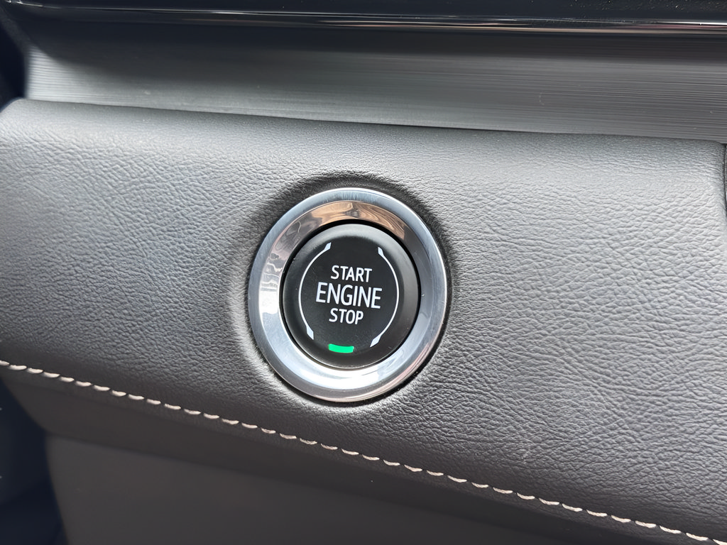 Used 2023 Cadillac Escalade Sport AWD/4WD image 20