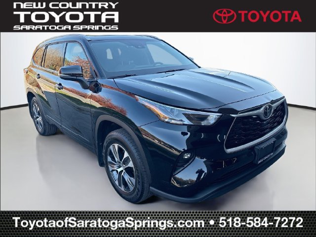 Used 2022 Toyota Highlander XLE