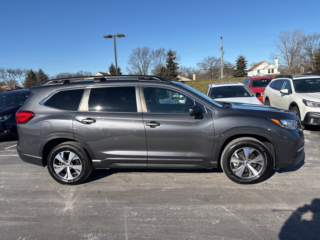 Certified 2022 Subaru Ascent Premium w/ Convenience Package image 2