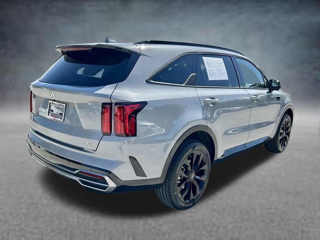 Used 2023 Kia Sorento SX AWD/4WD image 5