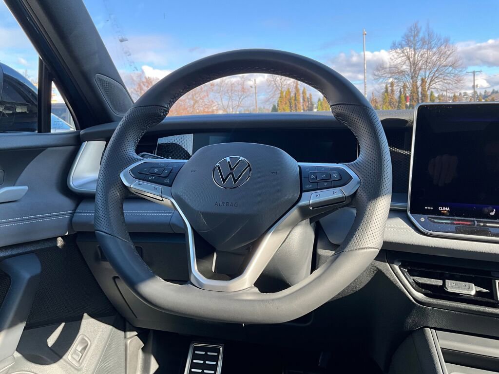 New 2026 Volkswagen Tiguan SE R-Line image 20