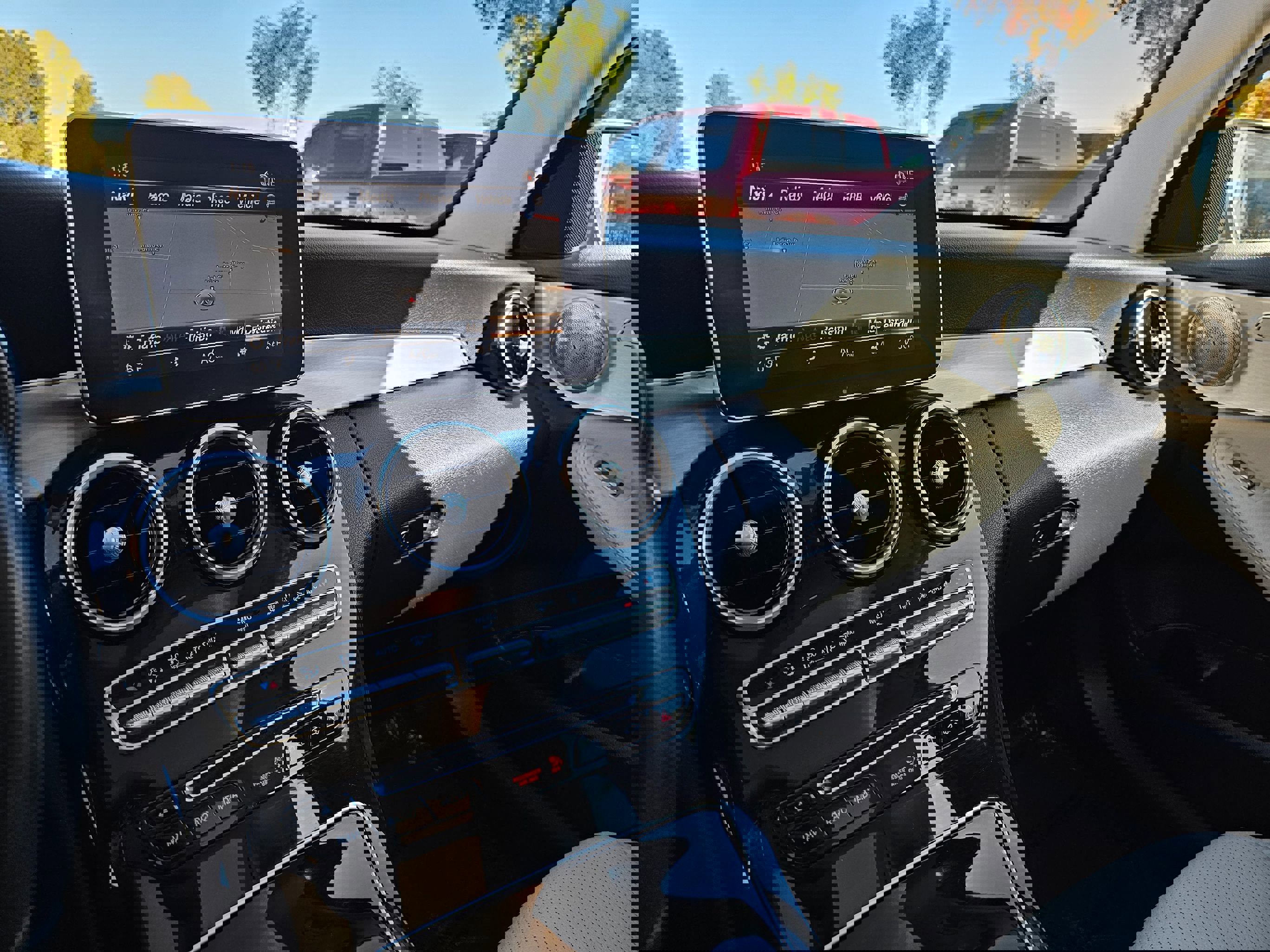 Used 2018 Mercedes-Benz C 350e Sedan image 35