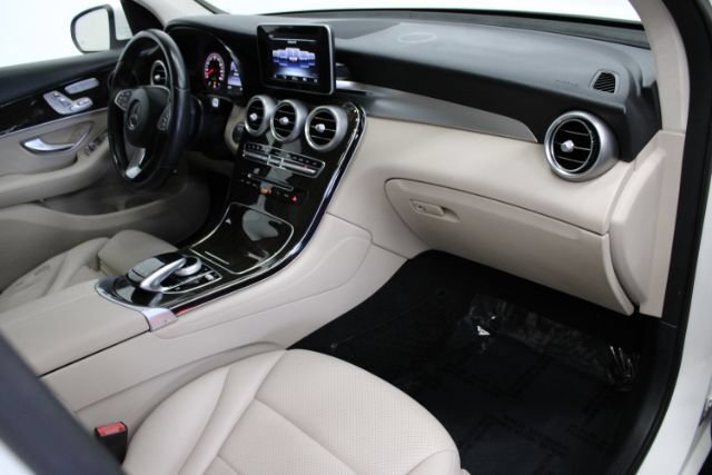 Used 2016 Mercedes-Benz GLC 300 image 24