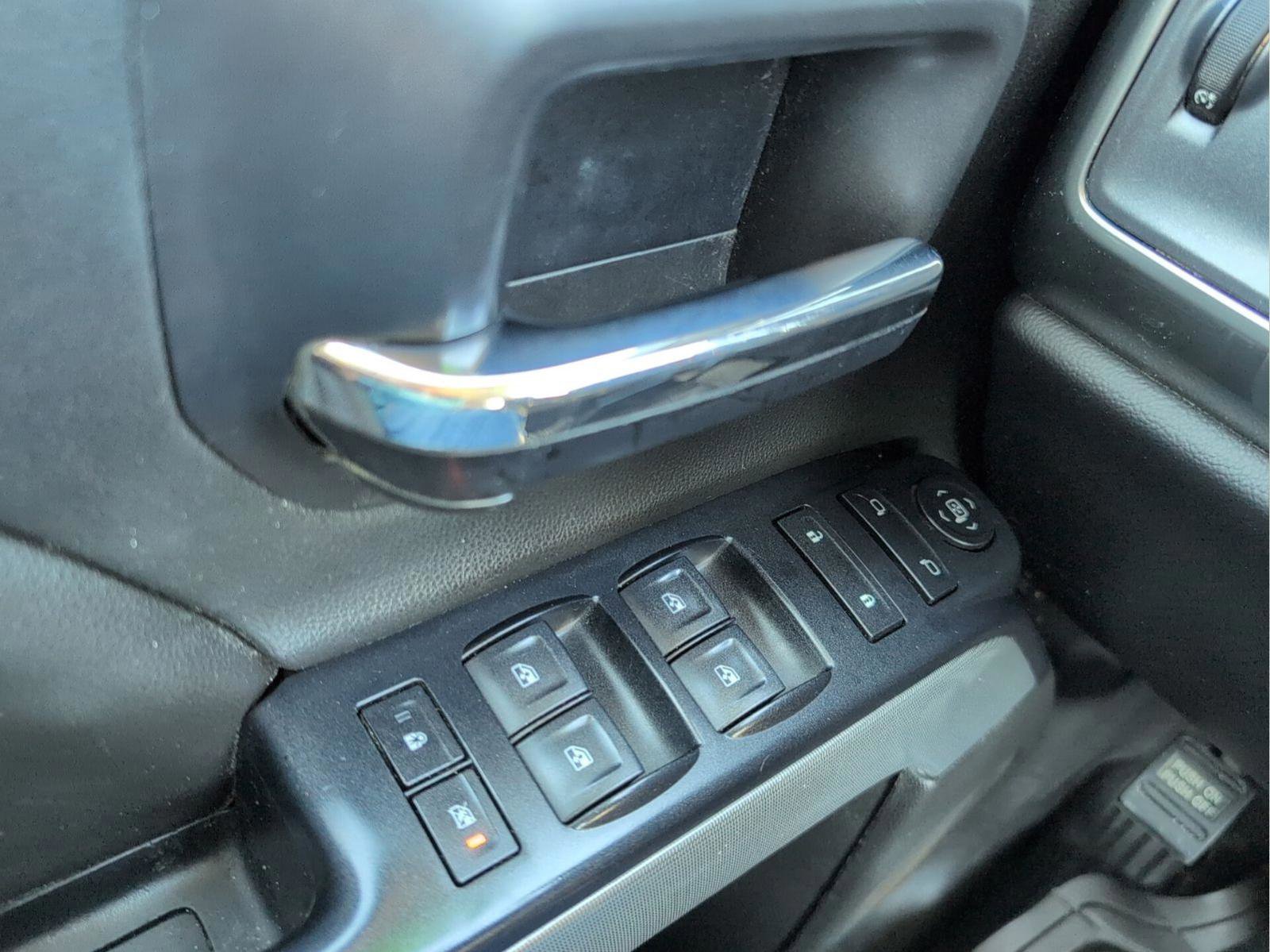 Used 2018 Chevrolet Silverado 1500 LT w/ All Star Edition image 13