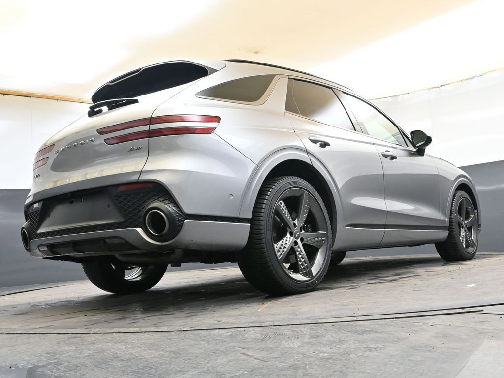 Used 2025 Genesis GV70 2.5T w/ Sport Prestige Package image 33