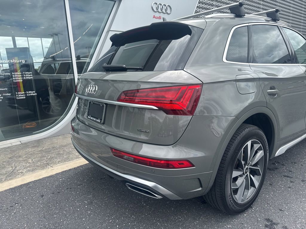 Used 2023 Audi Q5 2.0T Premium w/ Convenience Package AWD/4WD image 3