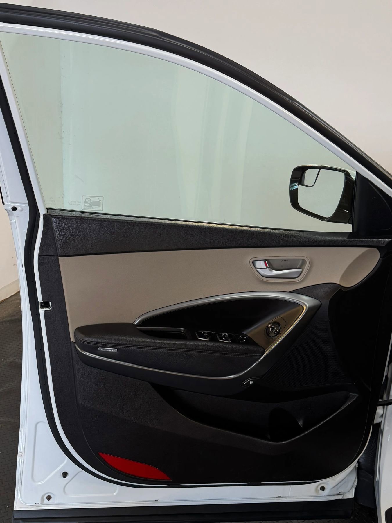 Used 2017 Hyundai Santa Fe Sport image 11