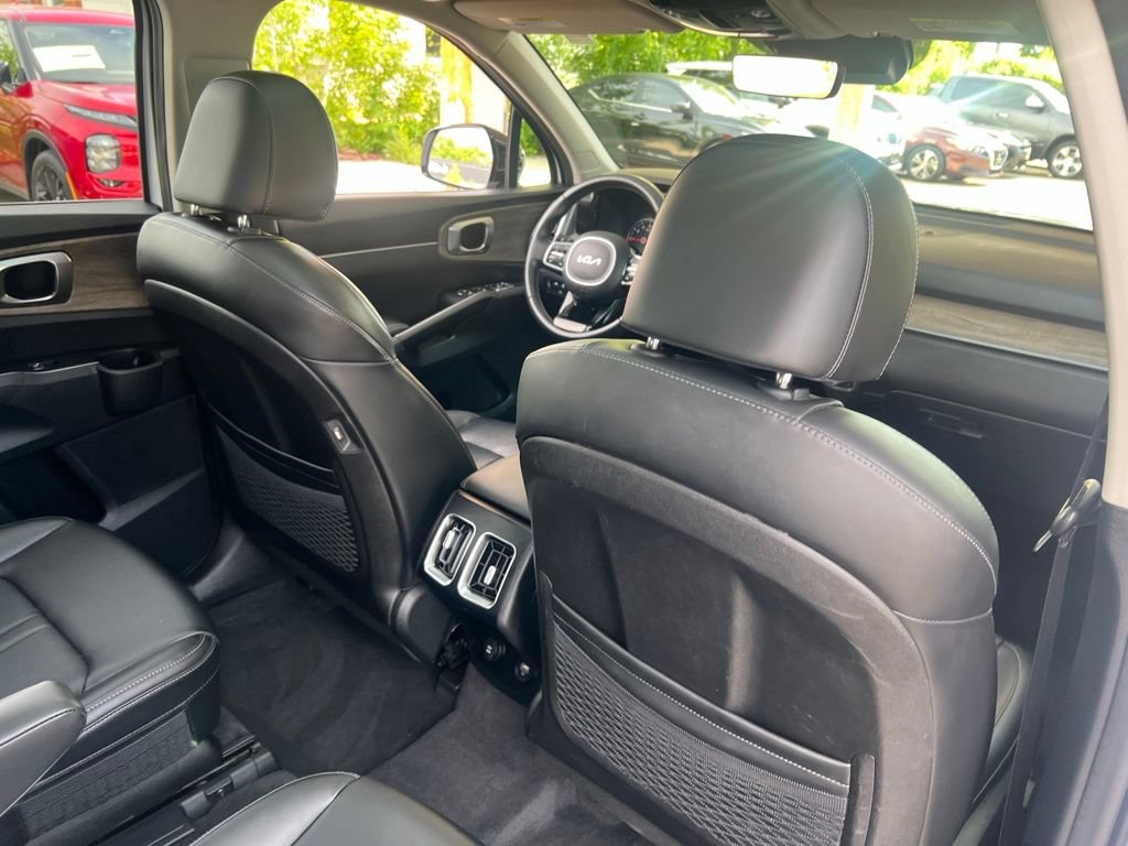 Certified 2023 Kia Sorento X-Line EX AWD/4WD image 16