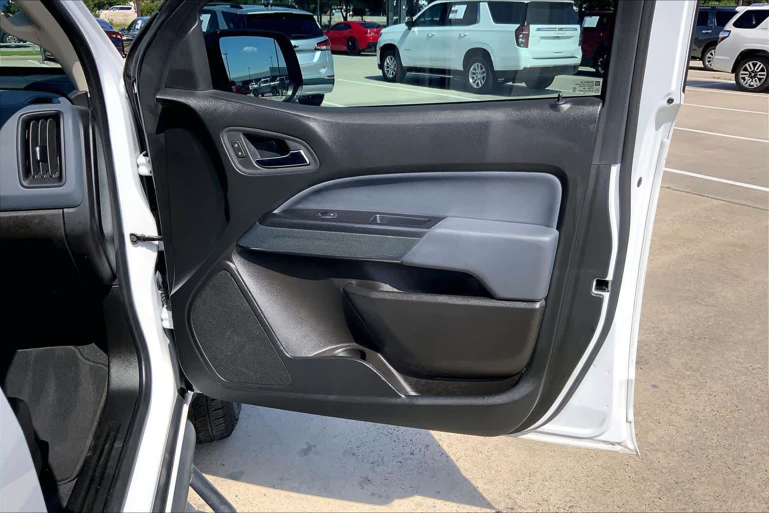 Used 2021 Chevrolet Colorado Z71 AWD/4WD image 22