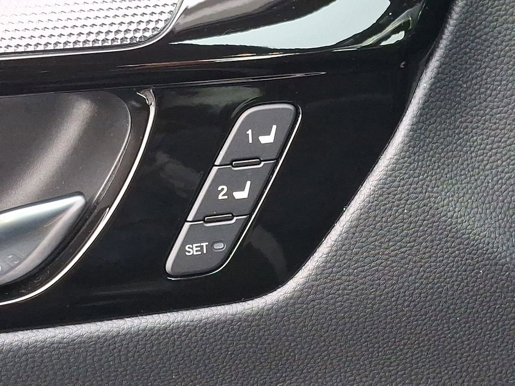 Used 2024 Honda CR-V Sport Touring image 30