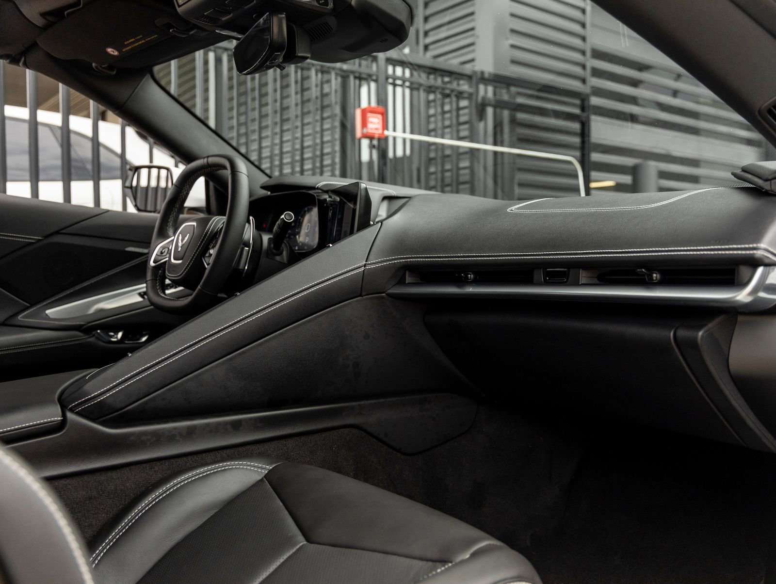 Used 2025 Chevrolet Corvette Stingray Coupe w/ Z51 Performance Package image 34