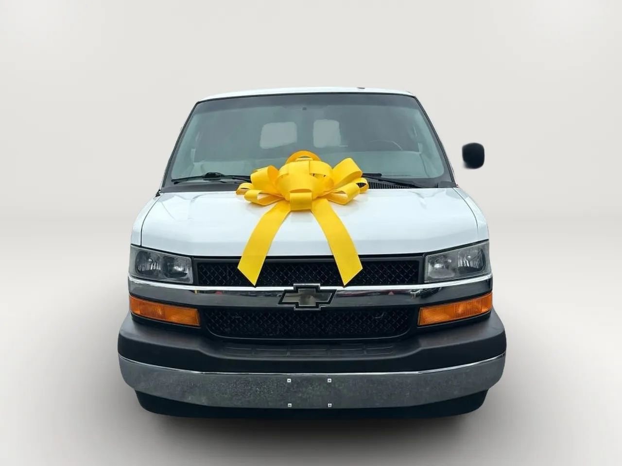 Used 2017 Chevrolet Express 2500 LS image 5