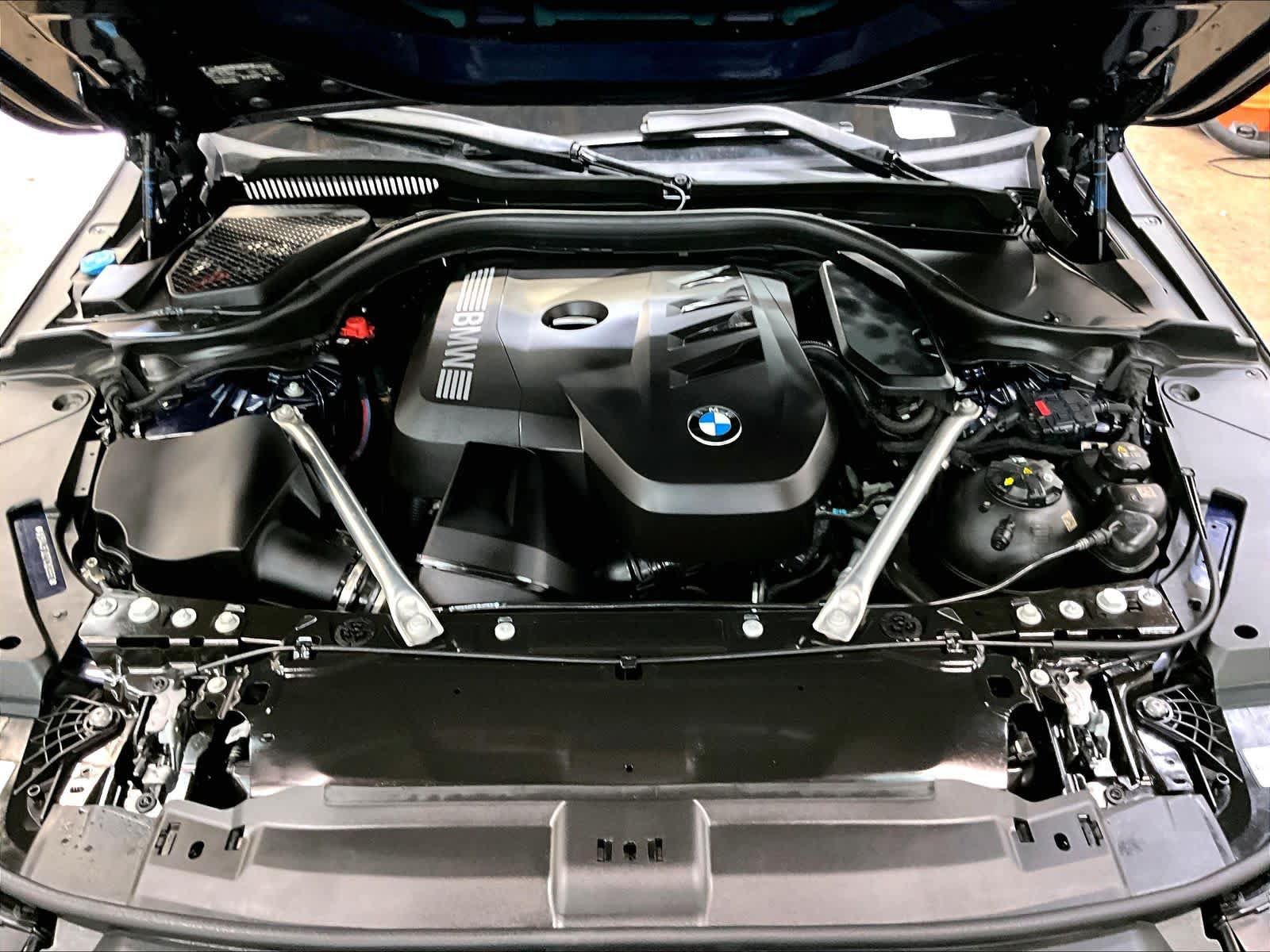 Used 2026 BMW 530i w/ M Sport Package RWD image 13