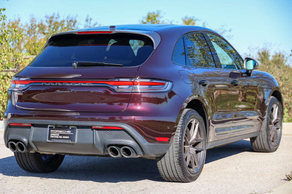 Certified 2023 Porsche Macan Turbo AWD/4WD image 20