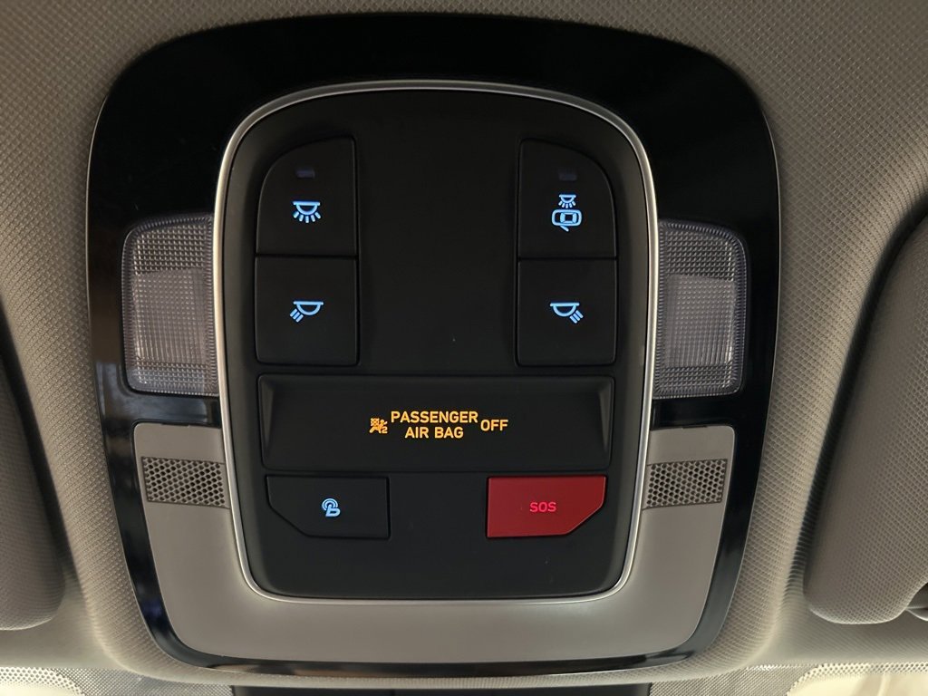 Used 2023 Hyundai Santa Fe SEL image 24