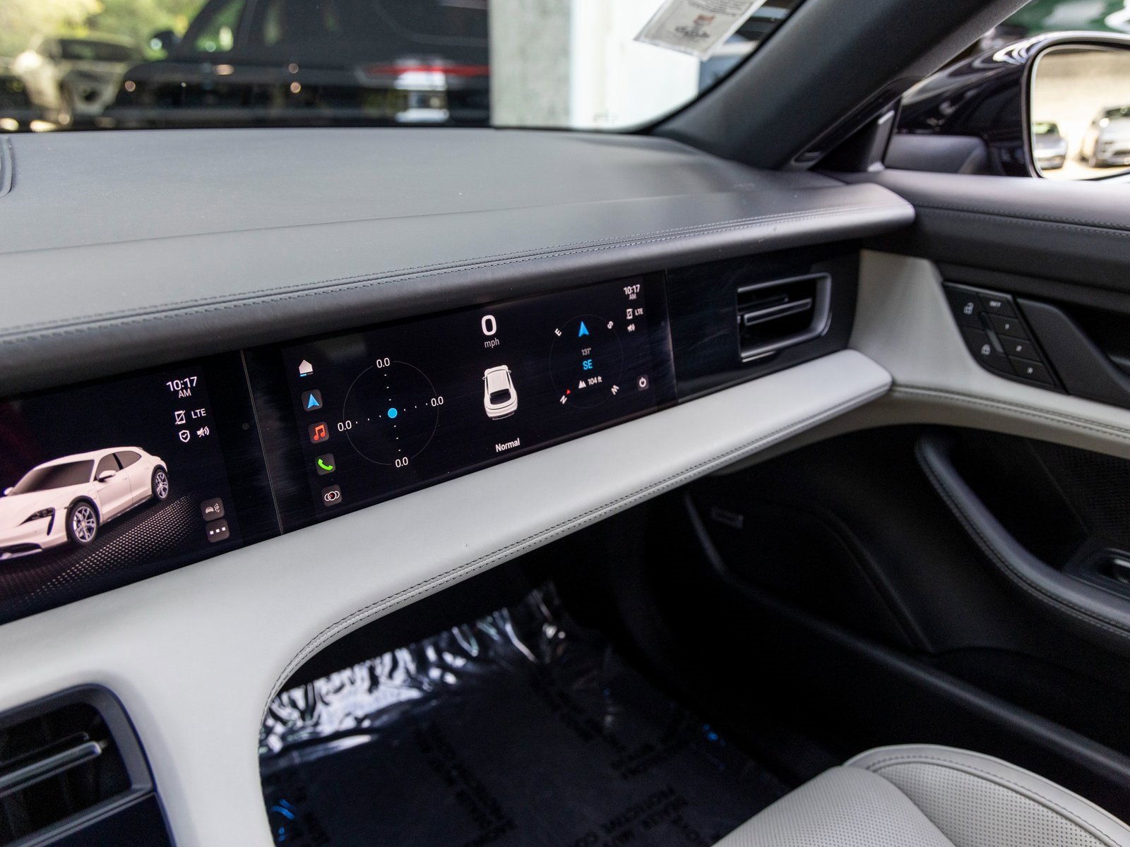 Certified 2022 Porsche Taycan 4 Cross Turismo image 34