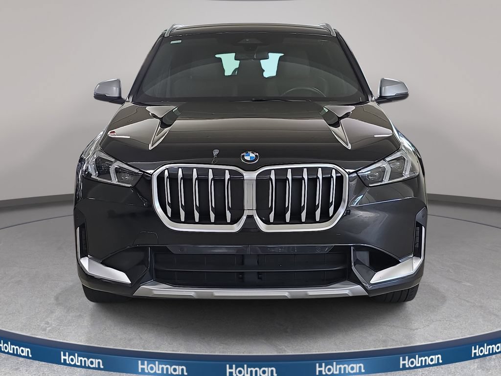 Used 2023 BMW X1 xDrive28i w/ Convenience Package AWD/4WD image 3