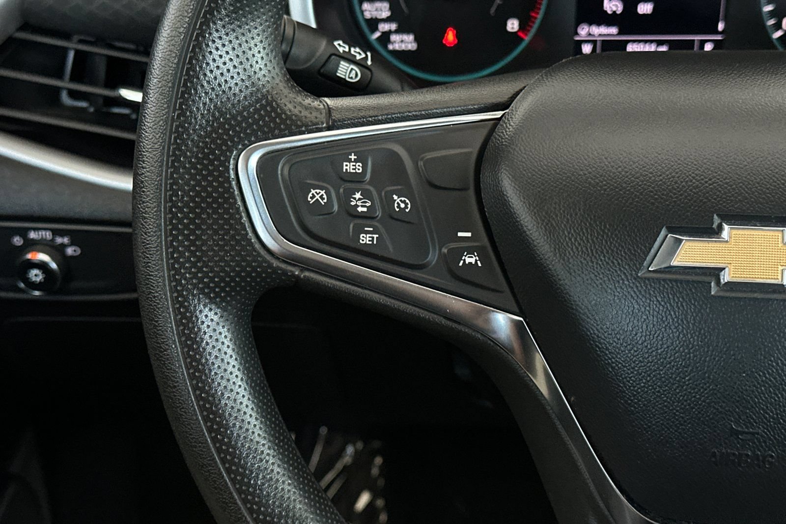 Used 2023 Chevrolet Malibu LT FWD image 30