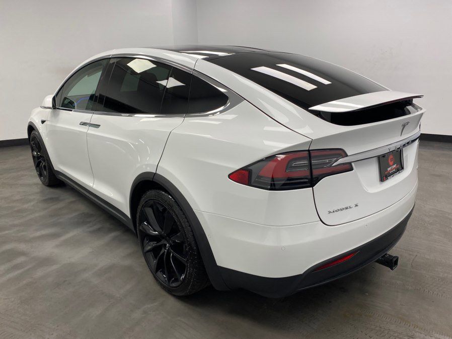 Used 2017 Tesla Model X 90D image 4