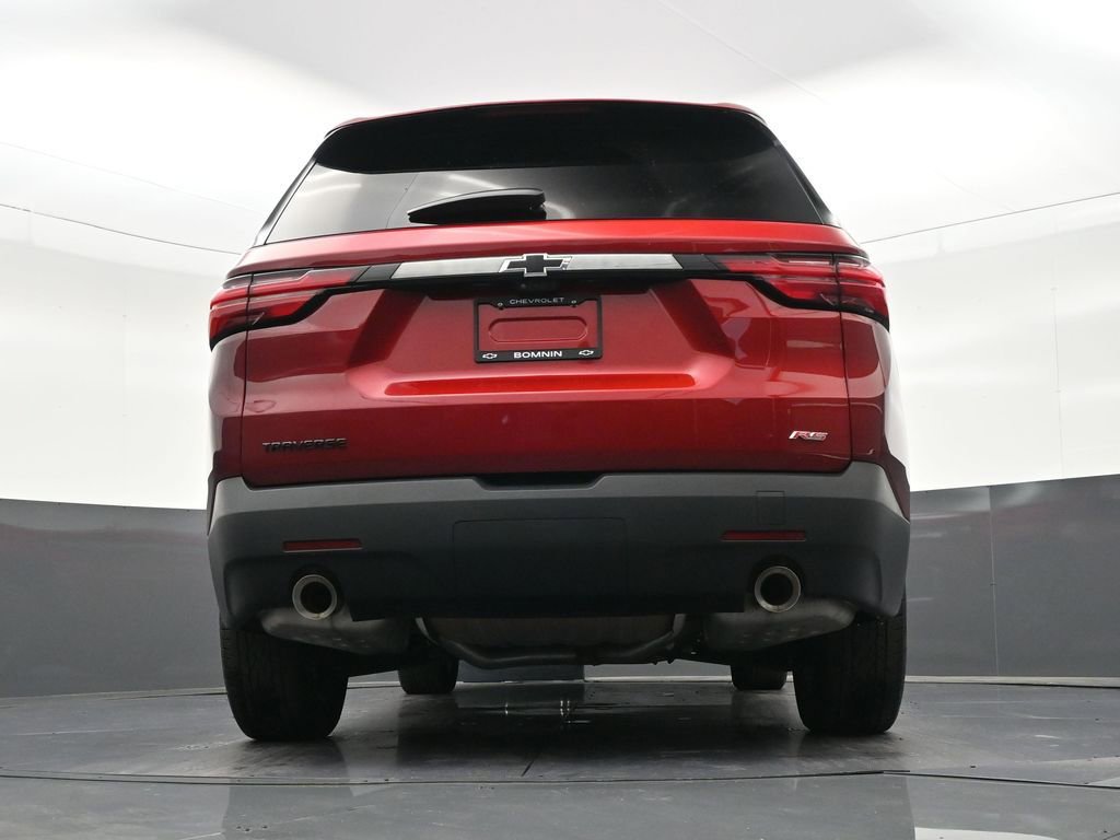 Used 2023 Chevrolet Traverse RS image 27