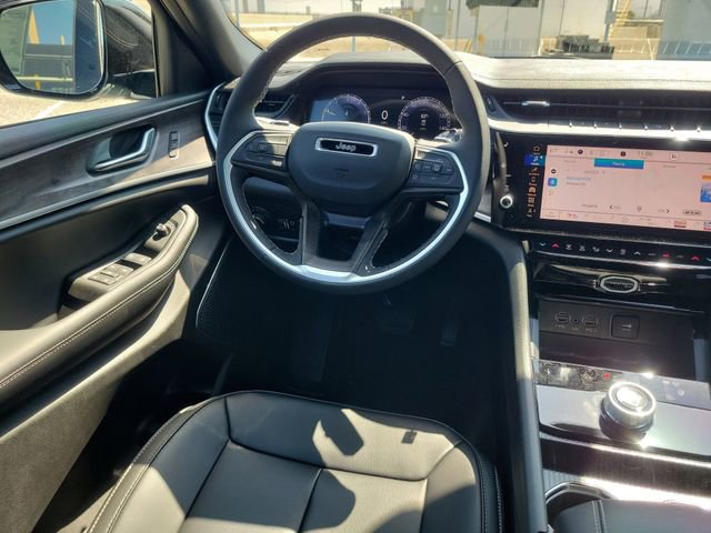 New 2026 Jeep Grand Cherokee L Limited w/ Limited Altitude Package RWD image 8