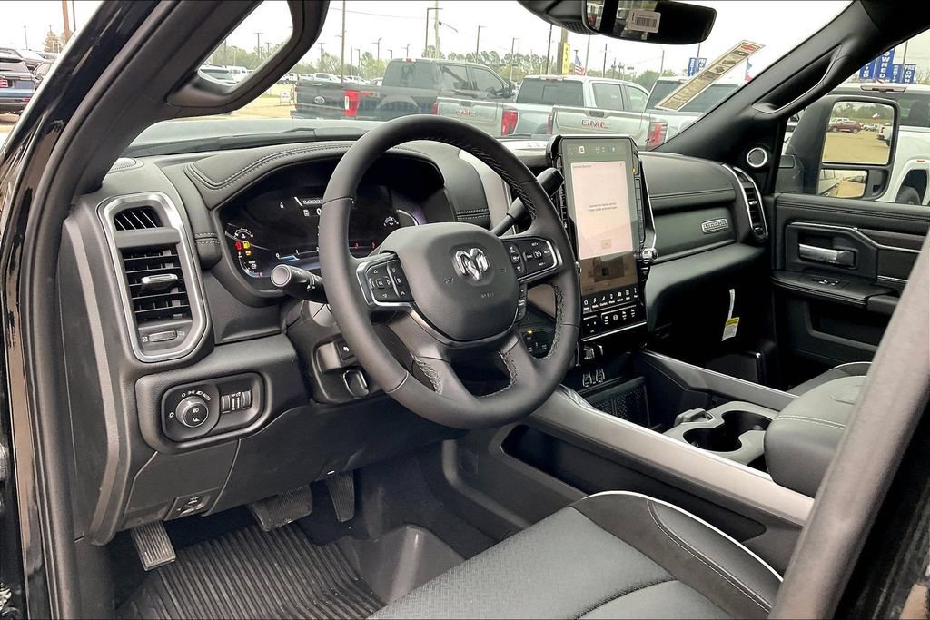 New 2026 RAM 2500 Laramie AWD/4WD image 5