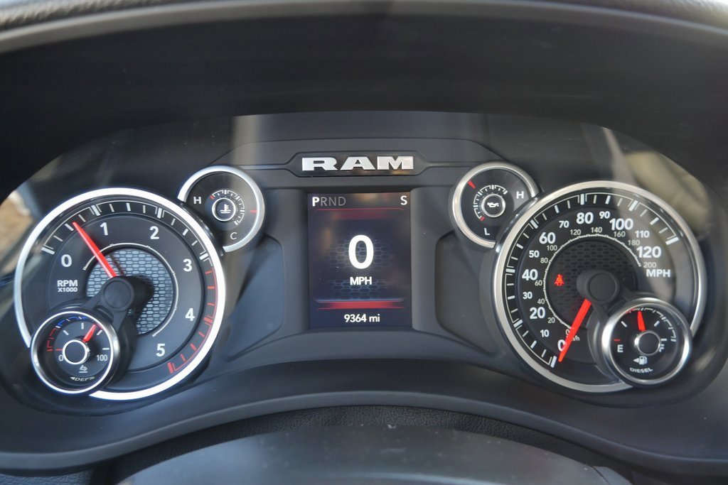 Used 2024 RAM 5500 Tradesman w/ Chrome Appearance Group image 15